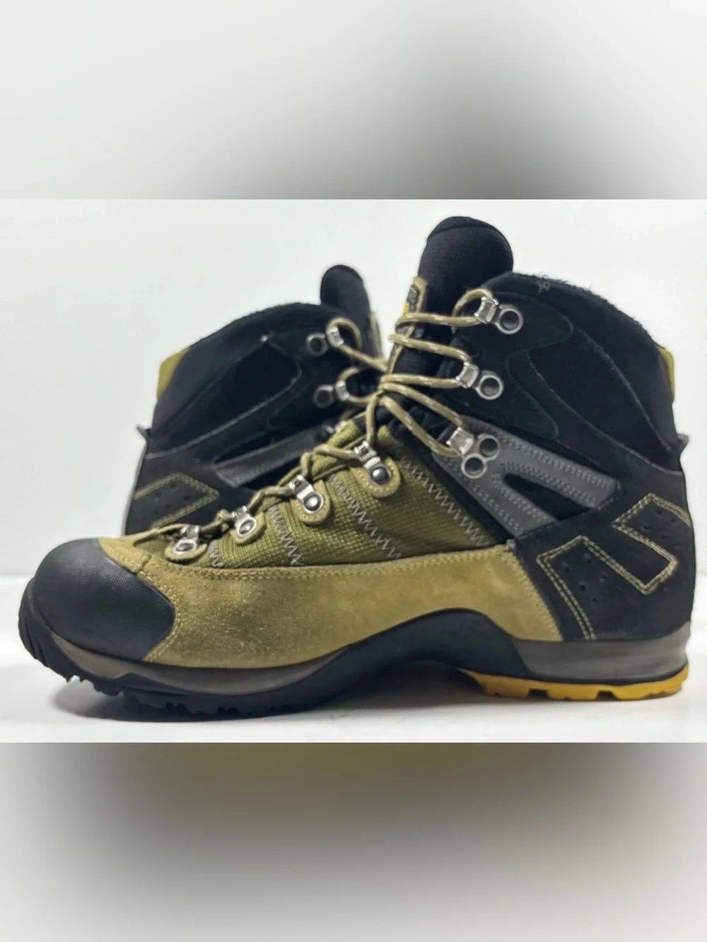 Asolo Fugitive GTX Gore-Tex Hiking Boots Mens Size 11 Olive EUC Leather Vibram